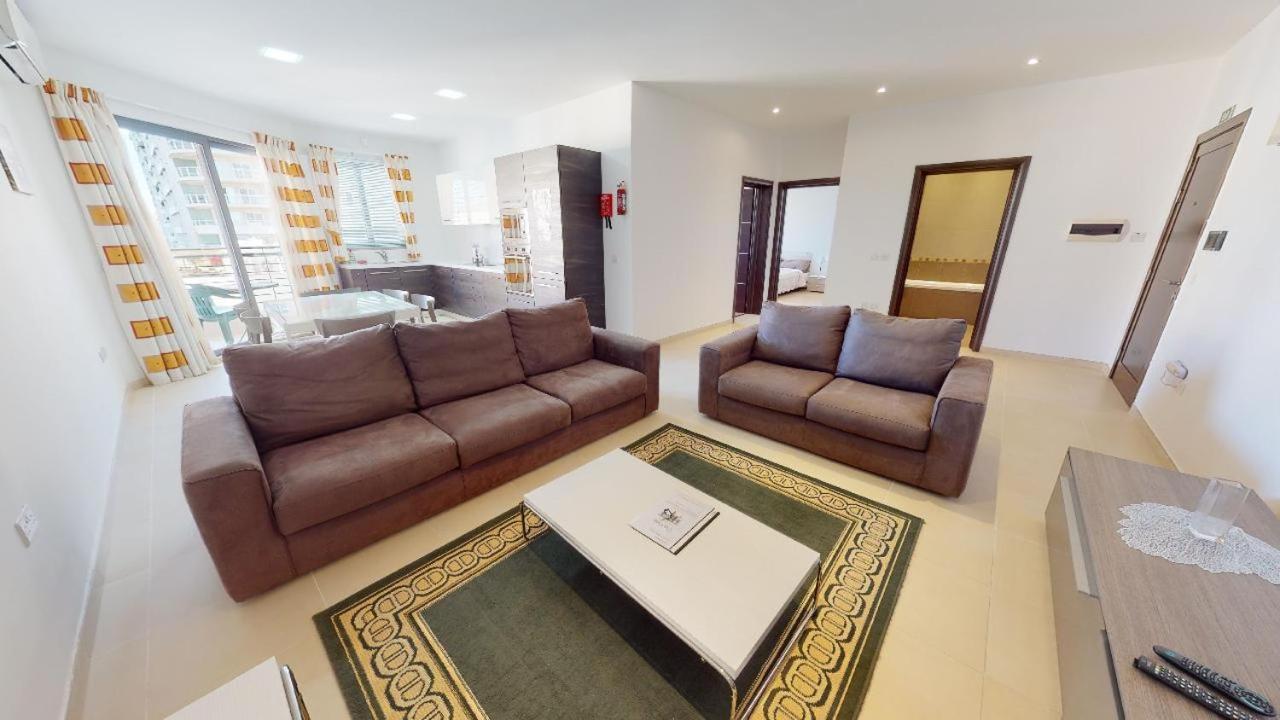 Spacious 2 Bedroom Apartment In Sliema Exterior photo